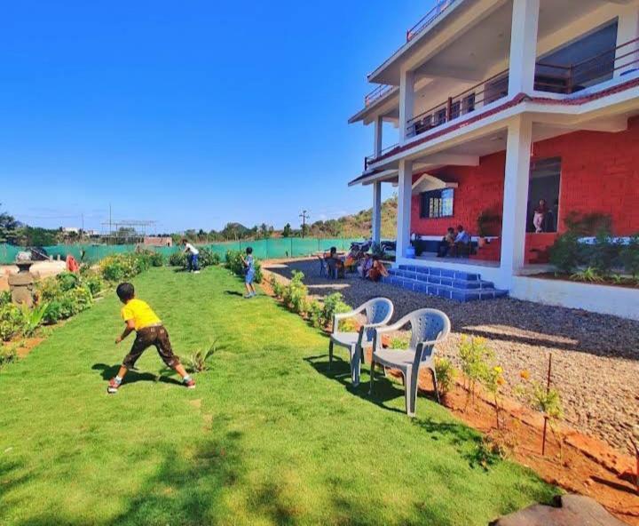 Sunshine Sea View Hotel Алибаг Екстериор снимка