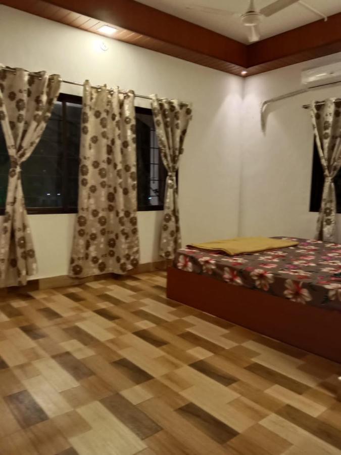Sunshine Sea View Hotel Алибаг Стая снимка