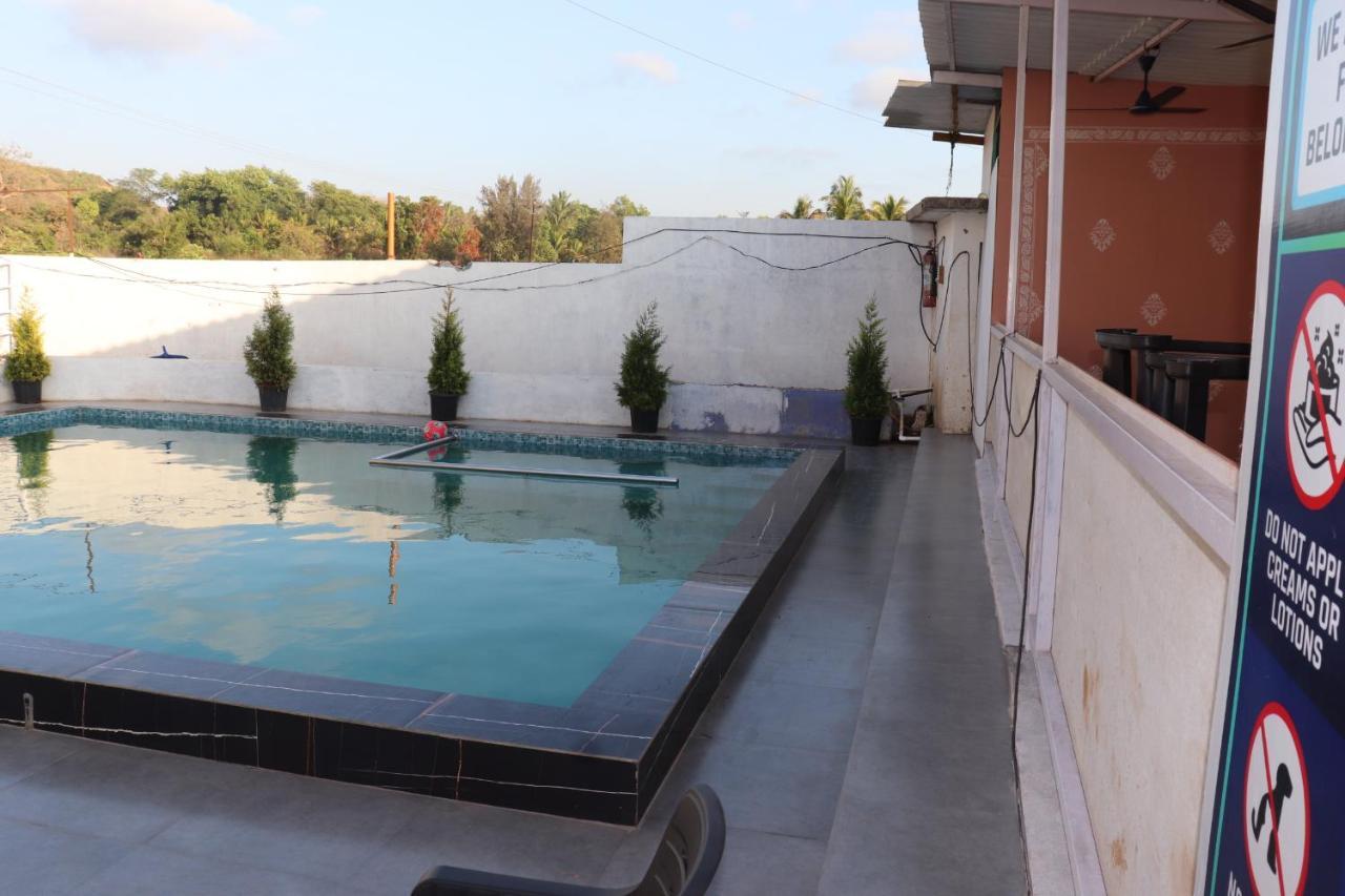 Sunshine Sea View Hotel Алибаг Екстериор снимка